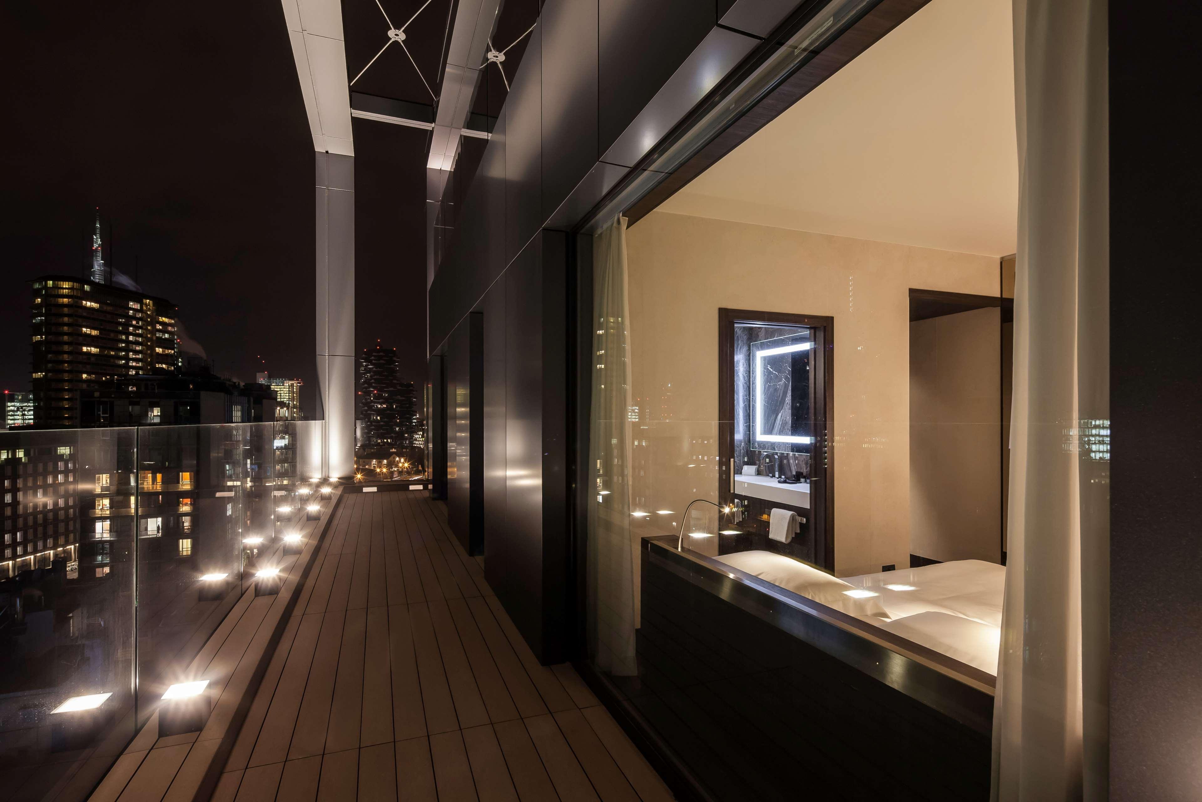 Hyatt Centric Milan Centrale Exterior photo