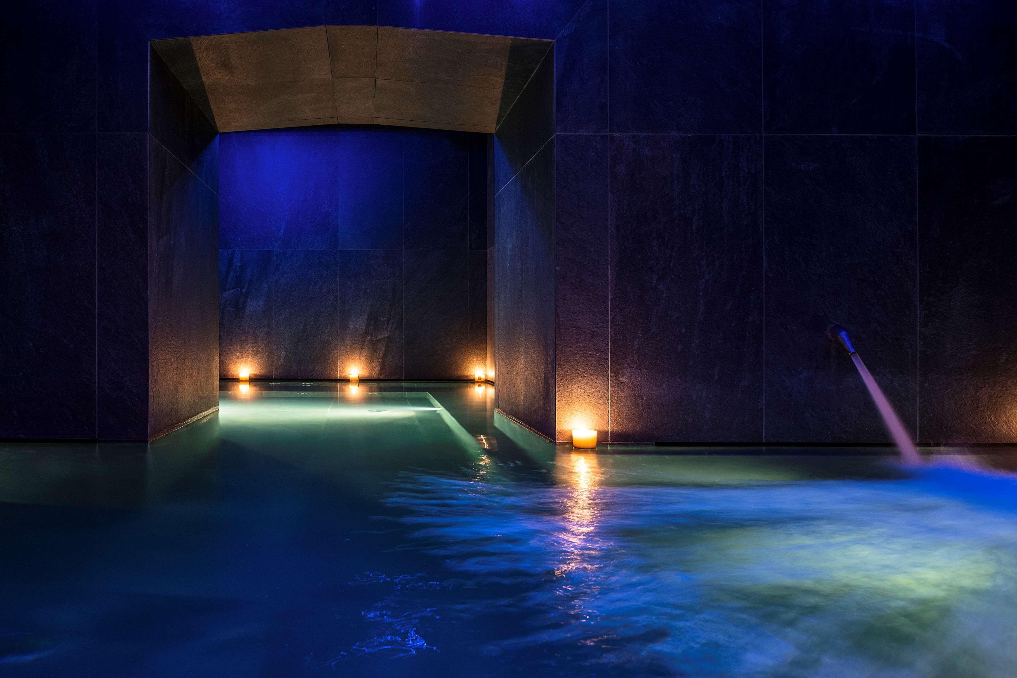 Hyatt Centric Milan Centrale Exterior photo