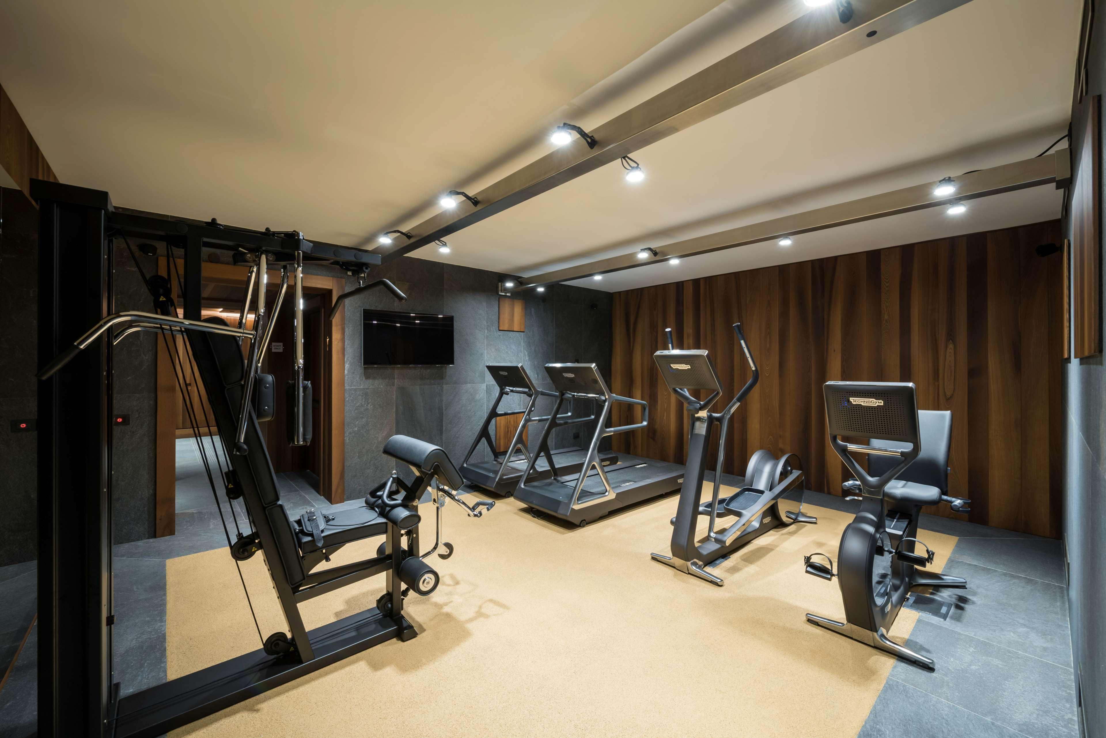 Hyatt Centric Milan Centrale Exterior photo