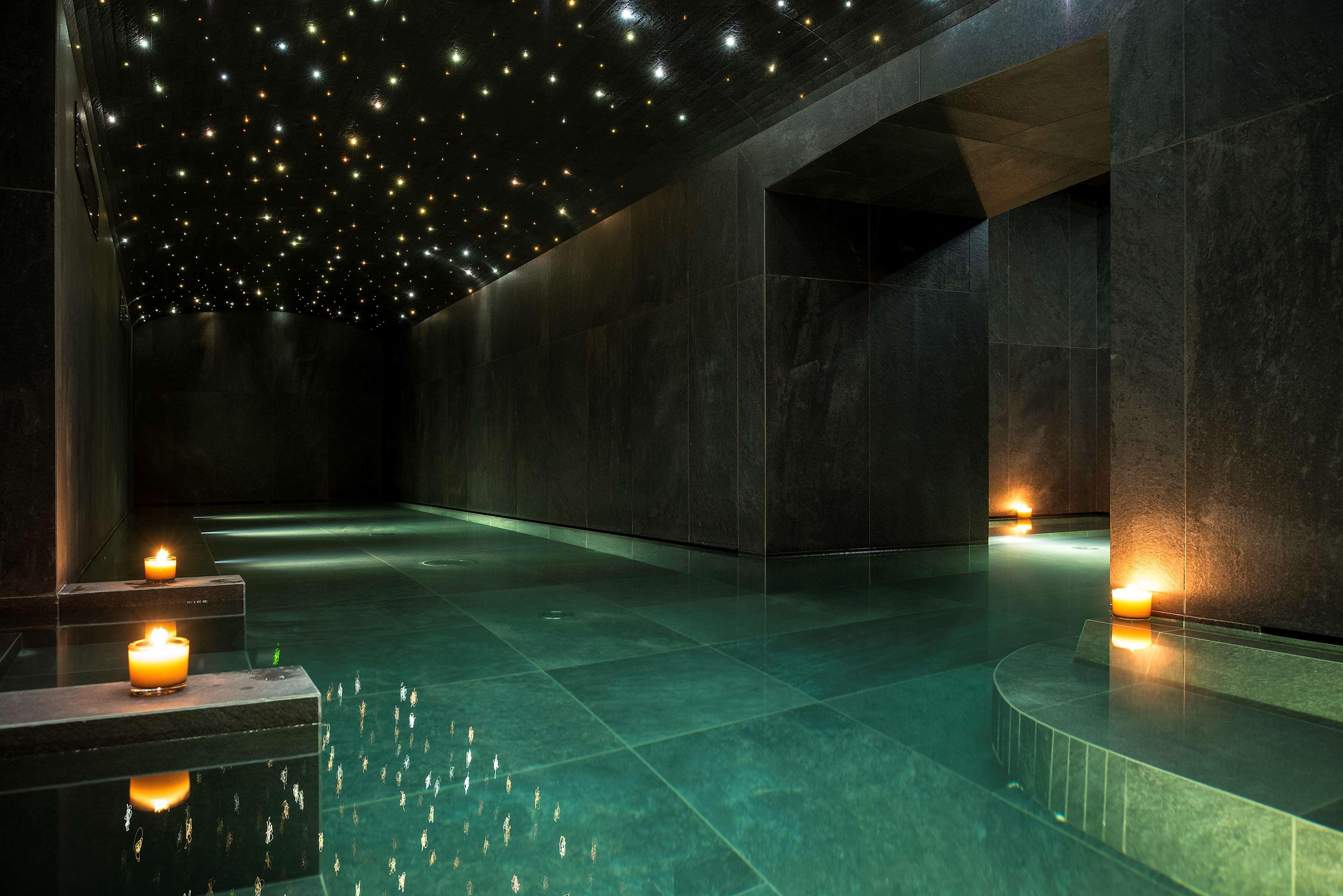 Hyatt Centric Milan Centrale Exterior photo