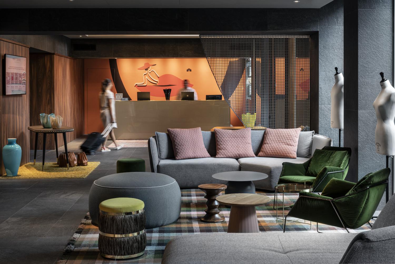 Hyatt Centric Milan Centrale Exterior photo