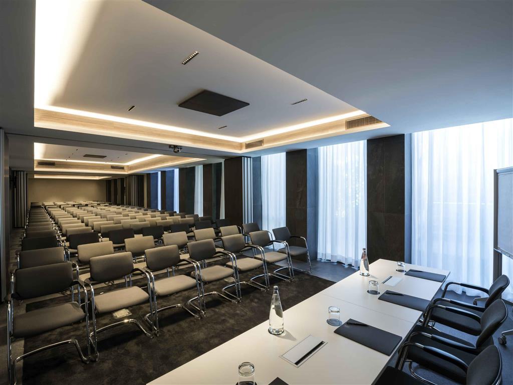 Hyatt Centric Milan Centrale Exterior photo