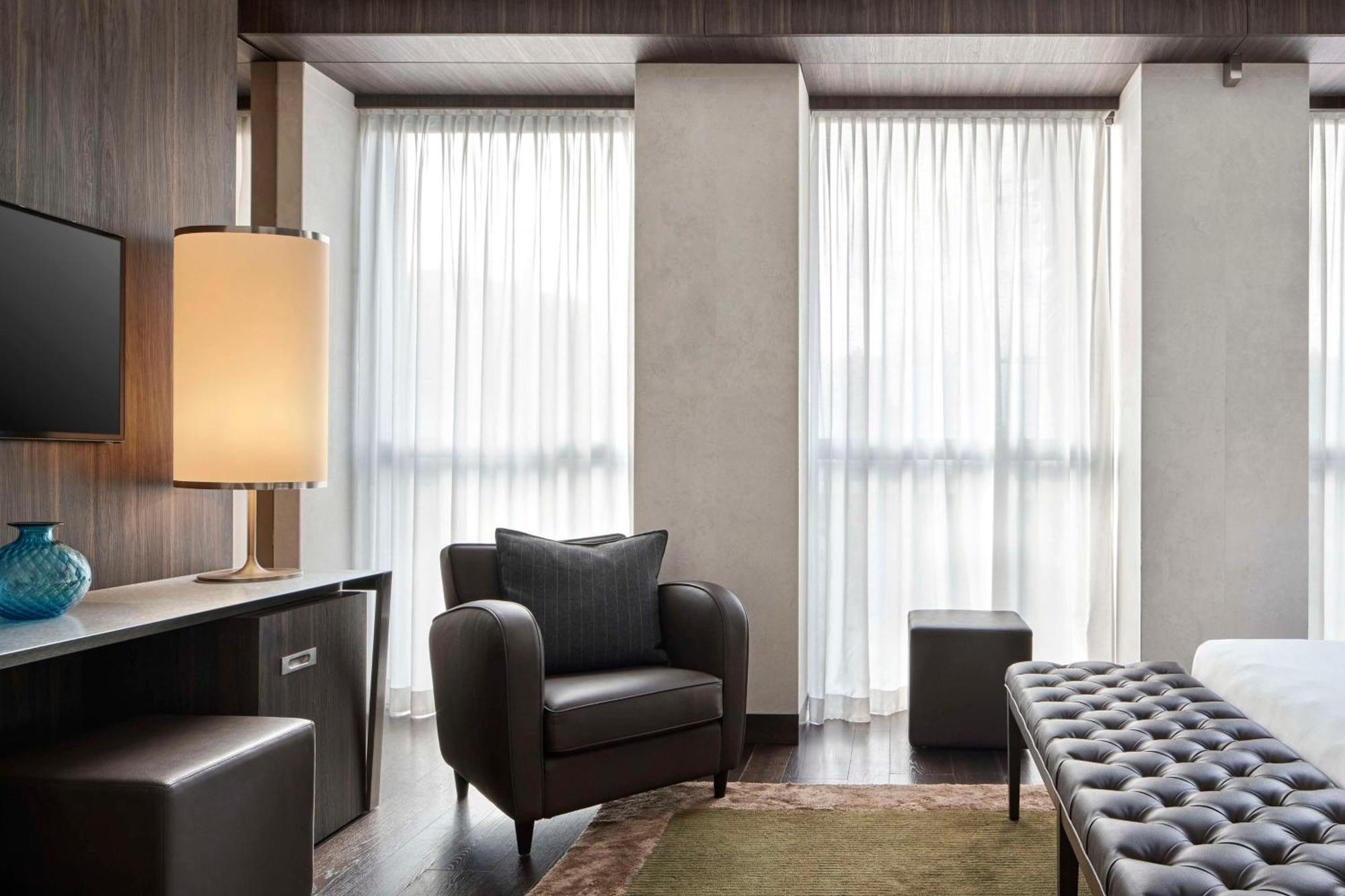 Hyatt Centric Milan Centrale Exterior photo