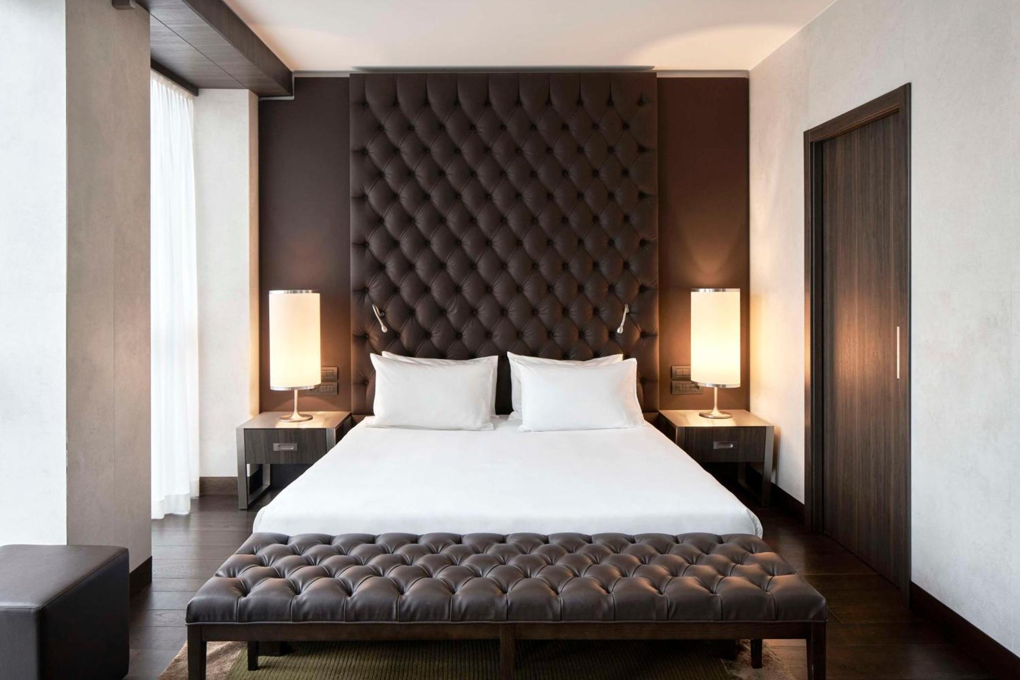 Hyatt Centric Milan Centrale Exterior photo
