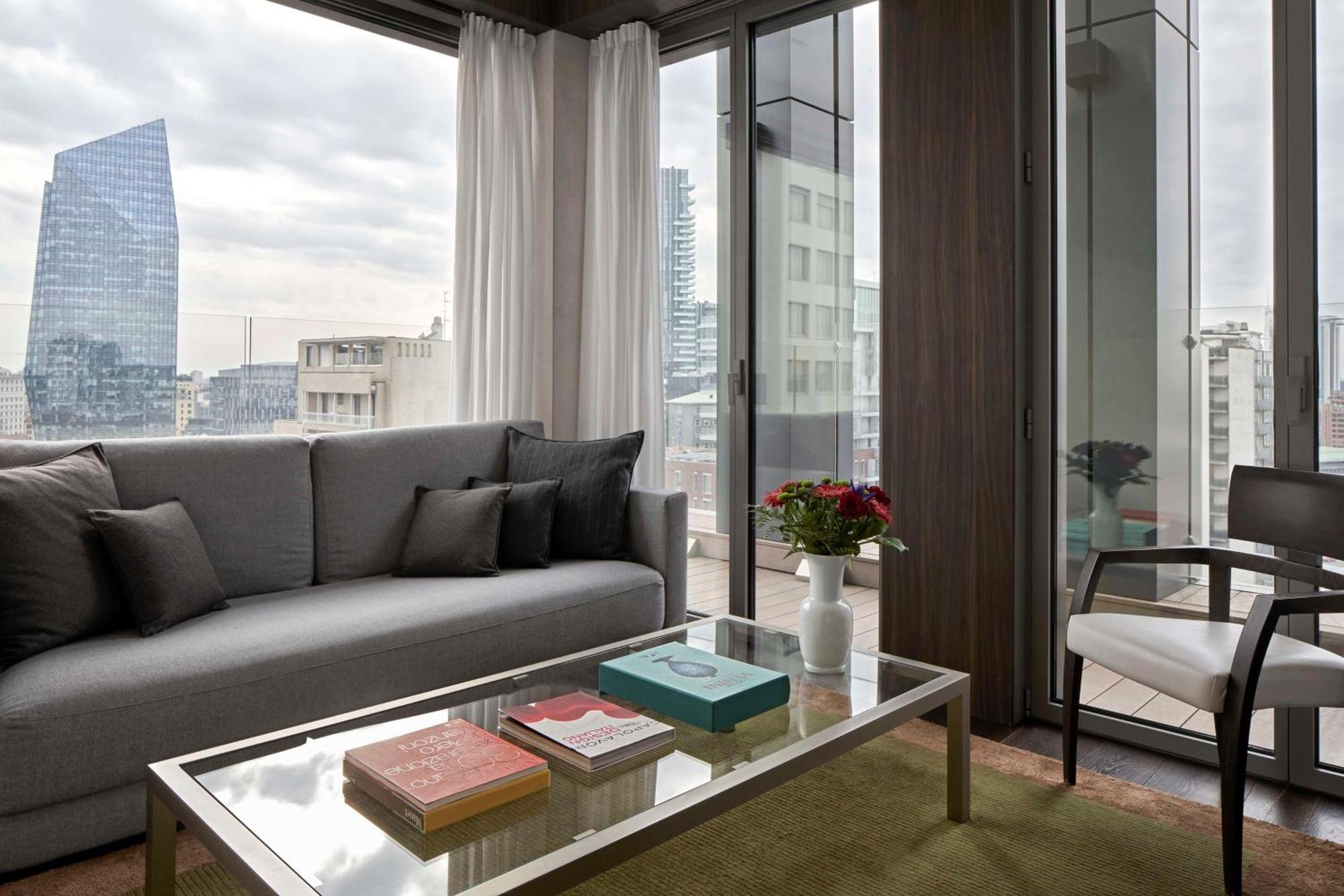 Hyatt Centric Milan Centrale Exterior photo