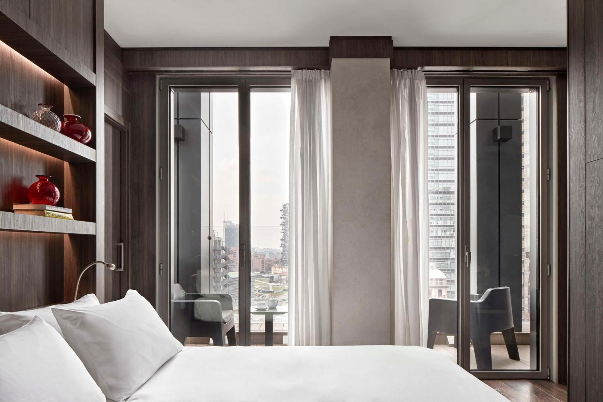 Hyatt Centric Milan Centrale Exterior photo